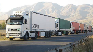 Top benefits of hiring our trucking service